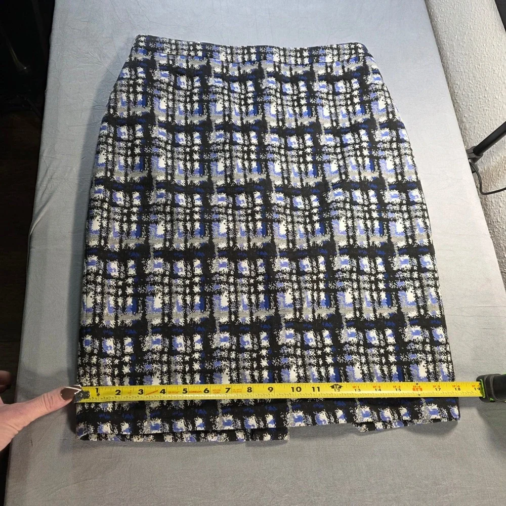 Calvin Klein Blue Black White Abstract Plaid‎ Pencil Skirt Size 4 Lined Workwear